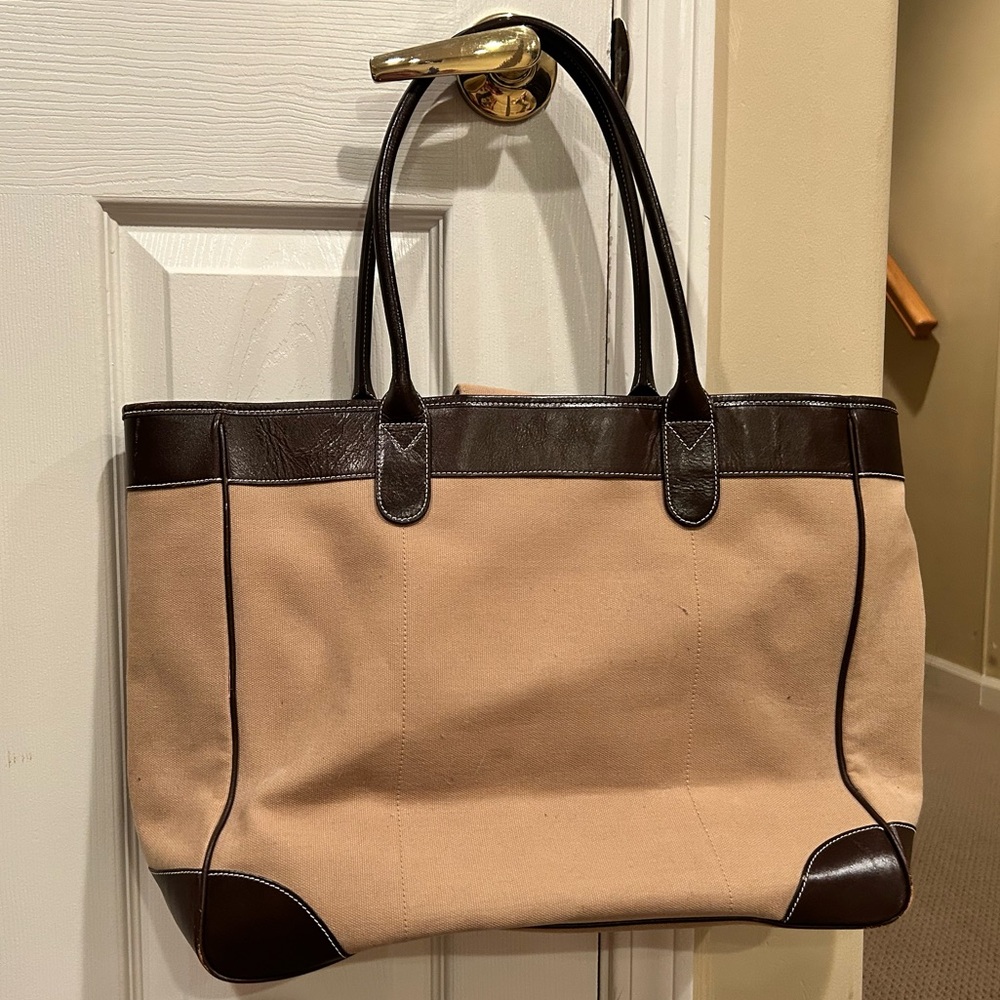 Weekender bag - EUC - Picture 4 of 6